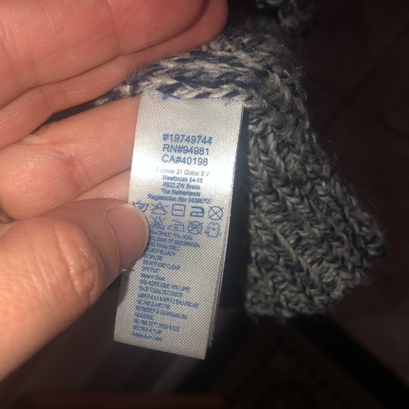 Forever 21 Long Button Down Cardigan - small size - Picture 9 of 11